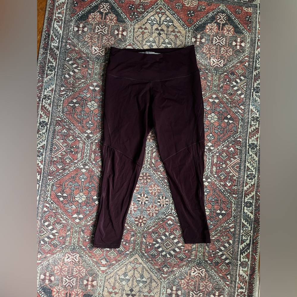 VICTORIAS SECRET DESIRABLE SPORT KNOCKOUT leggings